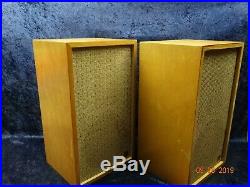 Original Vintage Pair Of Acoustic Research Ar2 Speakers Birch
