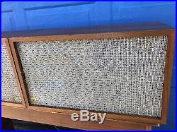 PAIR (2) EARLY Acoustic Research AR-2a Hardwood 3-way Speakers SOUND EXCELLENT