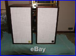 Pair Of Vintage Ar 4x Speakers In Excellent Condition