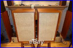 PAIR OF VINTAGE Acoustic Research AR-2aX STEREO SPEAKERS Amazing condition