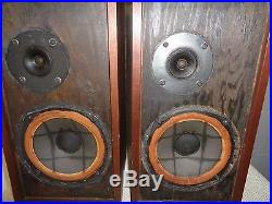 Pair Acoustic Research AR-4X Speakers