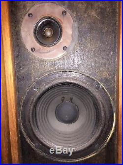 Pair Of Vintage ACOUSTIC RESEARCH AR-4X Speakers