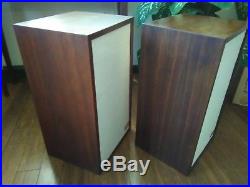 Pair Of Vintage Acoustic Research Ar2ax Speakers