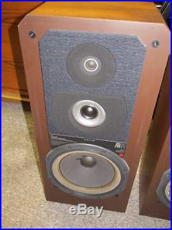 Pair Vintage Acoustic Research AR91 Speakers, WOOFERS NEED FOAM SURROUNDS
