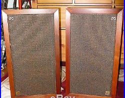 Pair of AR-3 AR3 AR 3 Speakers MINT CONDITION