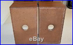 Pair of Acoustic Research AR-2AX Speaker Cabinets NEW OLD STOCK LAST PAIR