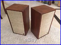 Pair of Acoustic Research AR-4X Speakers Great Condition