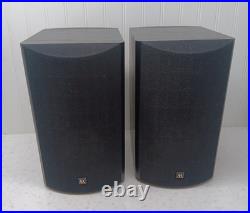 Pair of Acoustic Research VP series Loud speakers ARVP25 with mounts black