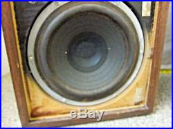 Pair of VINTAGE Acoustic Research AR-2a Speakers HELP Pair of VINTAGE Acoustic Research AR-2a Speakers HELP
