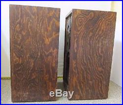 Pair of VINTAGE Acoustic Research AR-2a Speakers HELP Pair of VINTAGE Acoustic Research AR-2a Speakers HELP