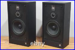 Pair of Vintage AR-28S Acoustic Research Speakers