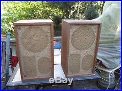 Pair of Vintage AR 2a Speakers Pair of Vintage AR 2a Speakers
