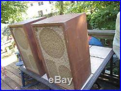 Pair of Vintage AR 2a Speakers Pair of Vintage AR 2a Speakers