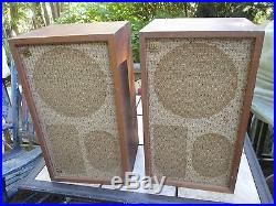 Pair of Vintage AR 2a Speakers Pair of Vintage AR 2a Speakers