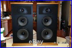 Pair of Vintage AR TSW-410 Speakers Awesome condition. New correct foam