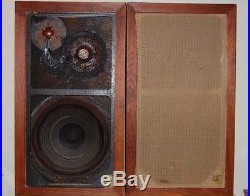 Pair of Vintage Acoustic Research AR3 Speakers
