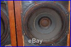 Pair of Vintage Acoustic Research AR3 Speakers