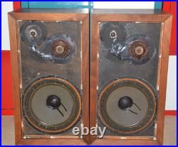 Pair of Vintage Acoustic Research AR-3a Speakers