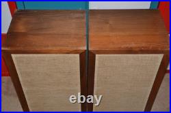 Pair of Vintage Acoustic Research AR-3a Speakers