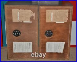 Pair of Vintage Acoustic Research AR-3a Speakers