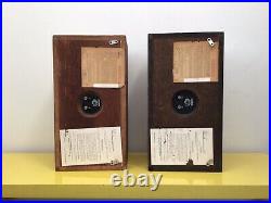 Pair of Vintage Acoustic Research AR-4x Speakers