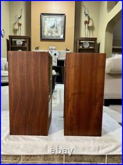 Pair of original cherry vintage Acoustic Research AR-3 speakers Pair of original cherry vintage Acoustic Research AR-3 speakers
