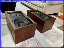 Pair of original cherry vintage Acoustic Research AR-3 speakers Pair of original cherry vintage Acoustic Research AR-3 speakers