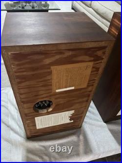 Pair of original cherry vintage Acoustic Research AR-3 speakers Pair of original cherry vintage Acoustic Research AR-3 speakers