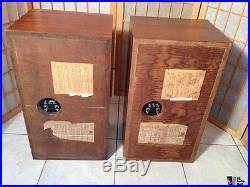 Pair of vintage Acoustic Research AR-3 Speakers