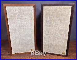 Pair of vintage Acoustic Research AR 4x Speakers
