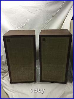 Pair of vintage Early Acoustic Research AR 4x Speakers Very Nice