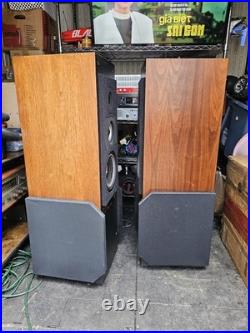 Rare Acoustic Research AR90 Speakers