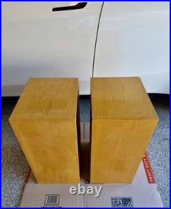Rare Acoustic Research AR-3 Speakers. With stand. All original