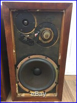 Set of 2 Two Vintage Acoustic Research AR-3A Speakers 64086, 64008