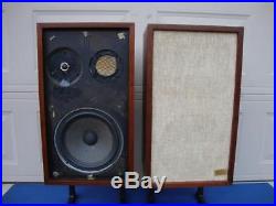 Super Nice Vintage Acoustic Research AR-2AX Floor Speakers Restored Classics