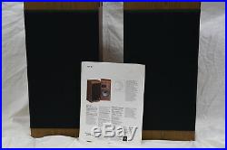 Teledyne Acoustic Research AR-16 Bookshelf Speaker