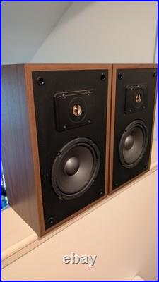 Teledyne Acoustic Research AR-8 Speakers Pair-Tested Working Excellent Condition