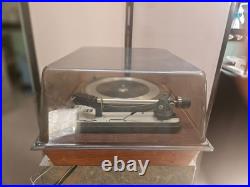United Audio Dual 1019 Record Player Turntable with 2 AR6 speakers