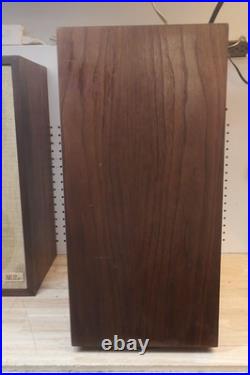 Used Vintage Acoustic Research Model AR-2AX Stereo Speakers Pair USA Need Foam