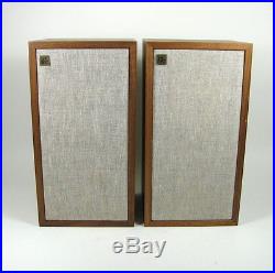 Vintage Acoustic Research Ar-4x Stereo Speakers 2 Way Suspension System