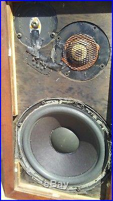 VINTAGE Acoustic Research AR3a Speakers