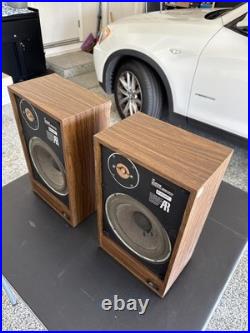 VINTAGE TELEDYNE AR-18 BOOK SHELF SPEAKERS Teledyne Acoustic Research UNTESTED