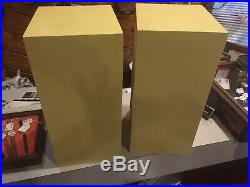 Vintage 1967 ACOUSTIC RESEARCH AR-4x Speakers In Cabinets NICE