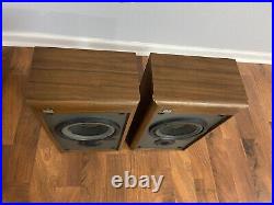 Vintage 1970s Acoustic Research AR28 B 2-Way Bookshelf Speakers