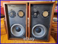 Vintage 1974 Acoustic Research AR-2ax Three Way Speakers, Pair Nice