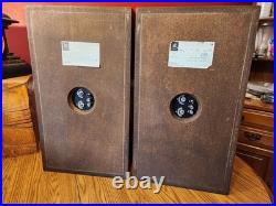 Vintage 1974 Acoustic Research AR-2ax Three Way Speakers, Pair Nice