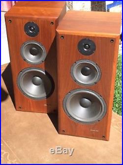 Vintage 1986 Acoustic Research AR-40 Connoisseur Series Speakers 6ohm/150w 12x27