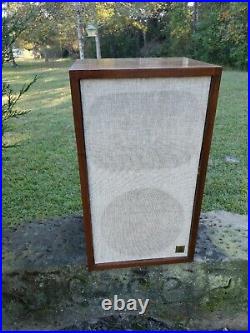 Vintage ACOUSTIC RESEARCH AR-2a SPEAKER Works Great Vintage ACOUSTIC RESEARCH AR-2a SPEAKER Works Great