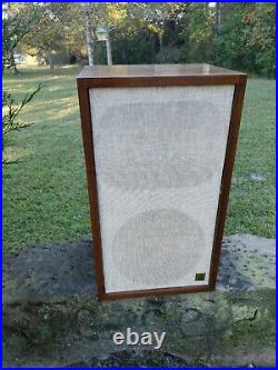 Vintage ACOUSTIC RESEARCH AR-2a SPEAKER Works Great