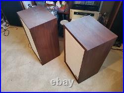 Vintage ACOUSTIC RESEARCH AR-3A Speakers Vintage ACOUSTIC RESEARCH AR-3A Speakers